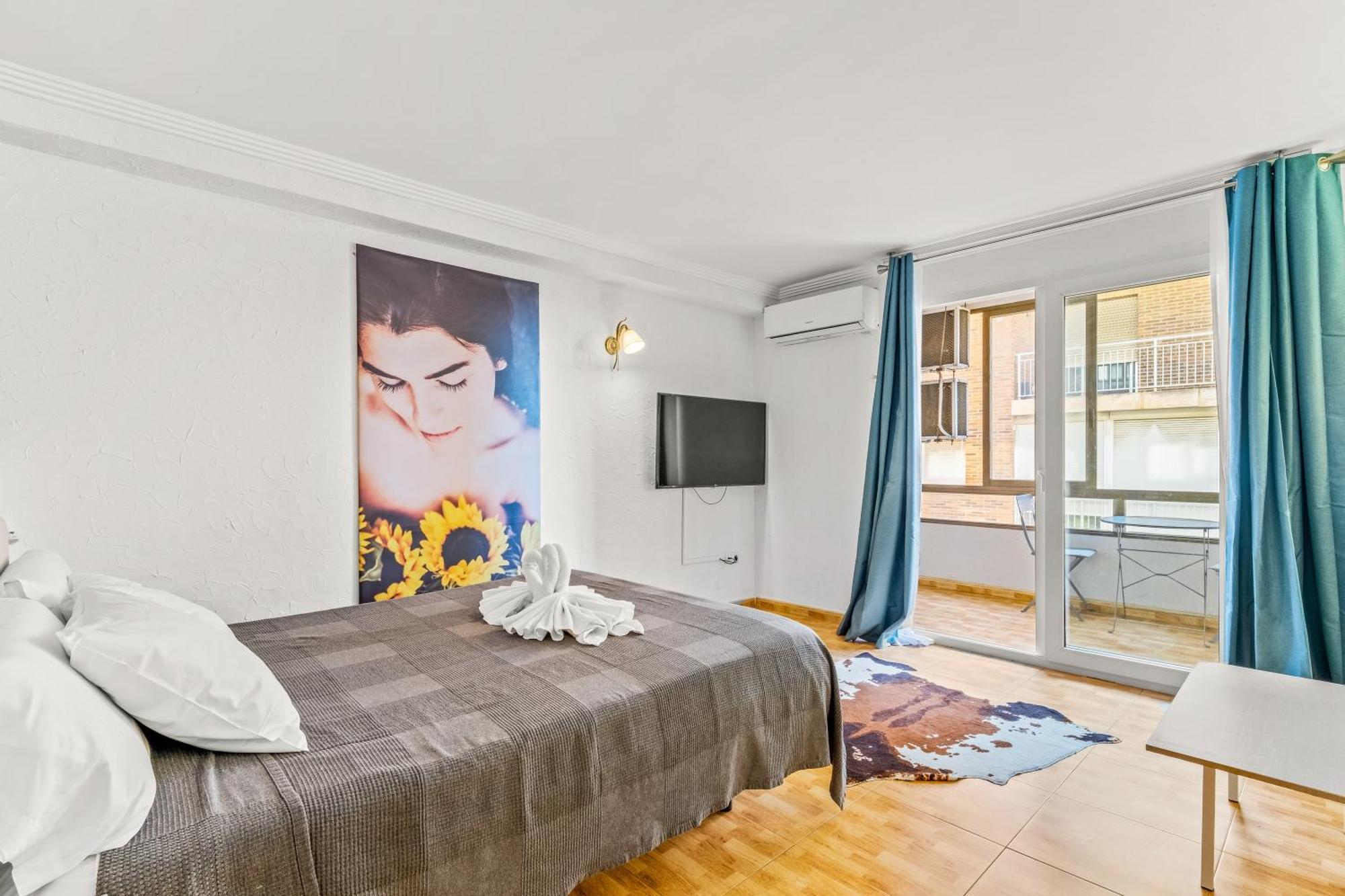 Unique Apartahotel 3-3 Torrevieja Ngoại thất bức ảnh